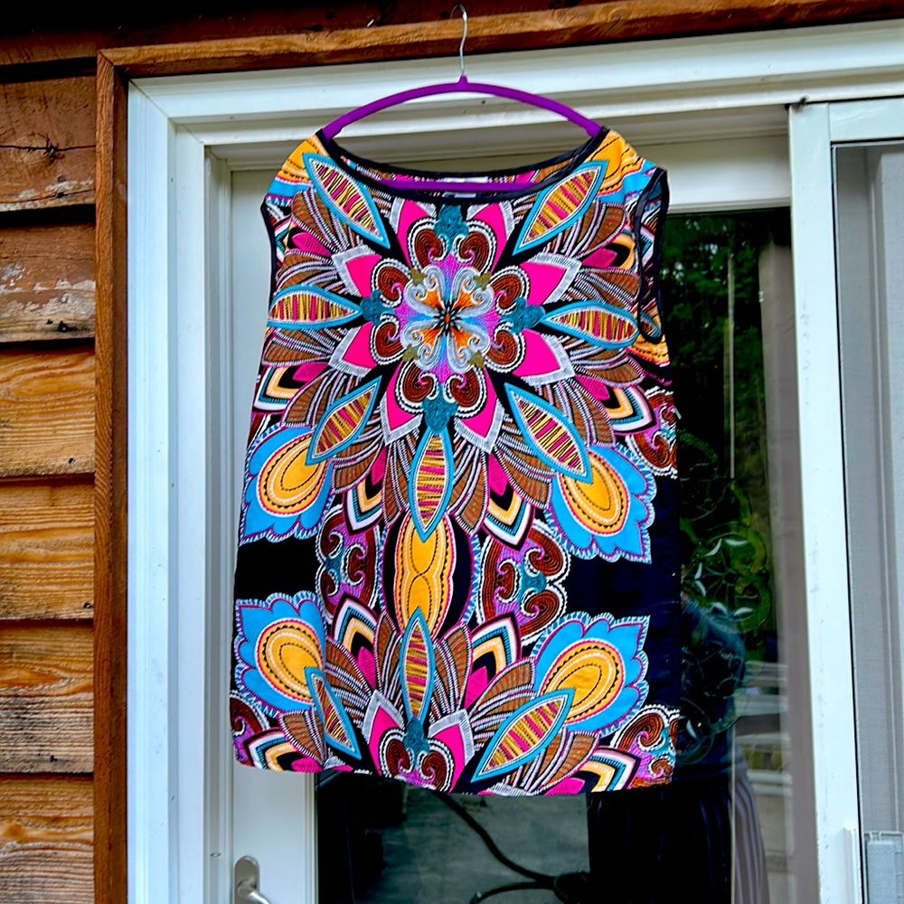 New Recruit Maternity ( little bump) top women’s XL silky or just a shirt